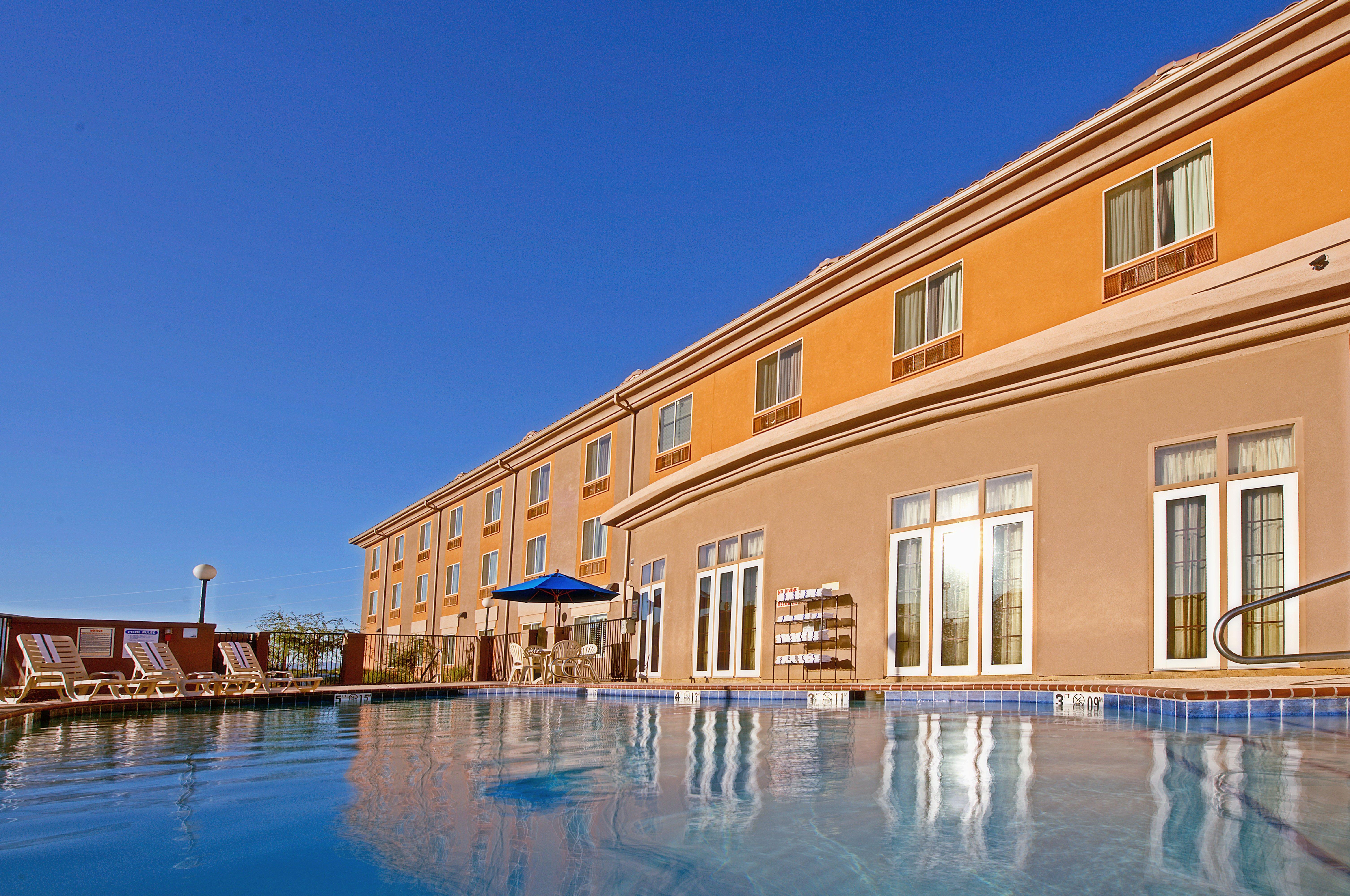 Holiday Inn Express & Suites Tucson By Ihg Екстериор снимка