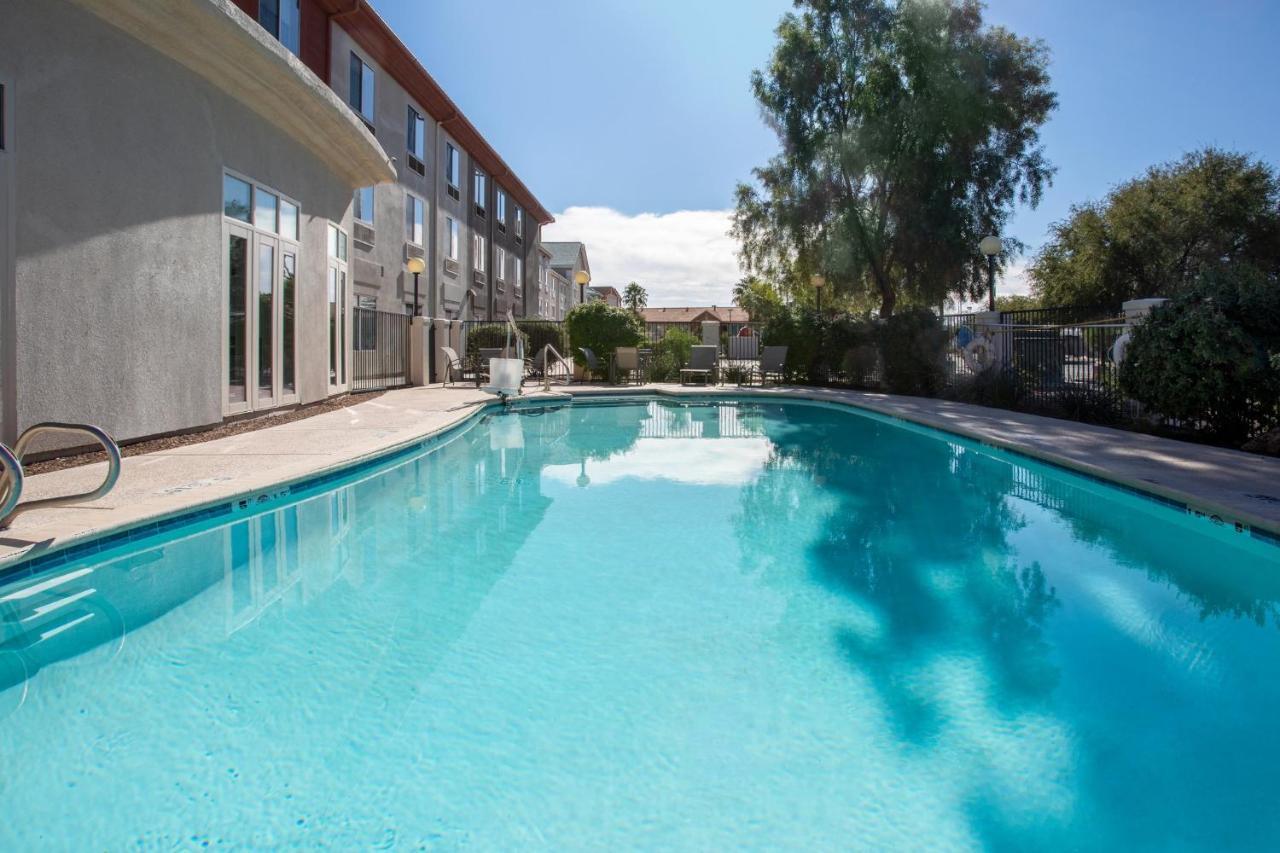 Holiday Inn Express & Suites Tucson By Ihg Екстериор снимка
